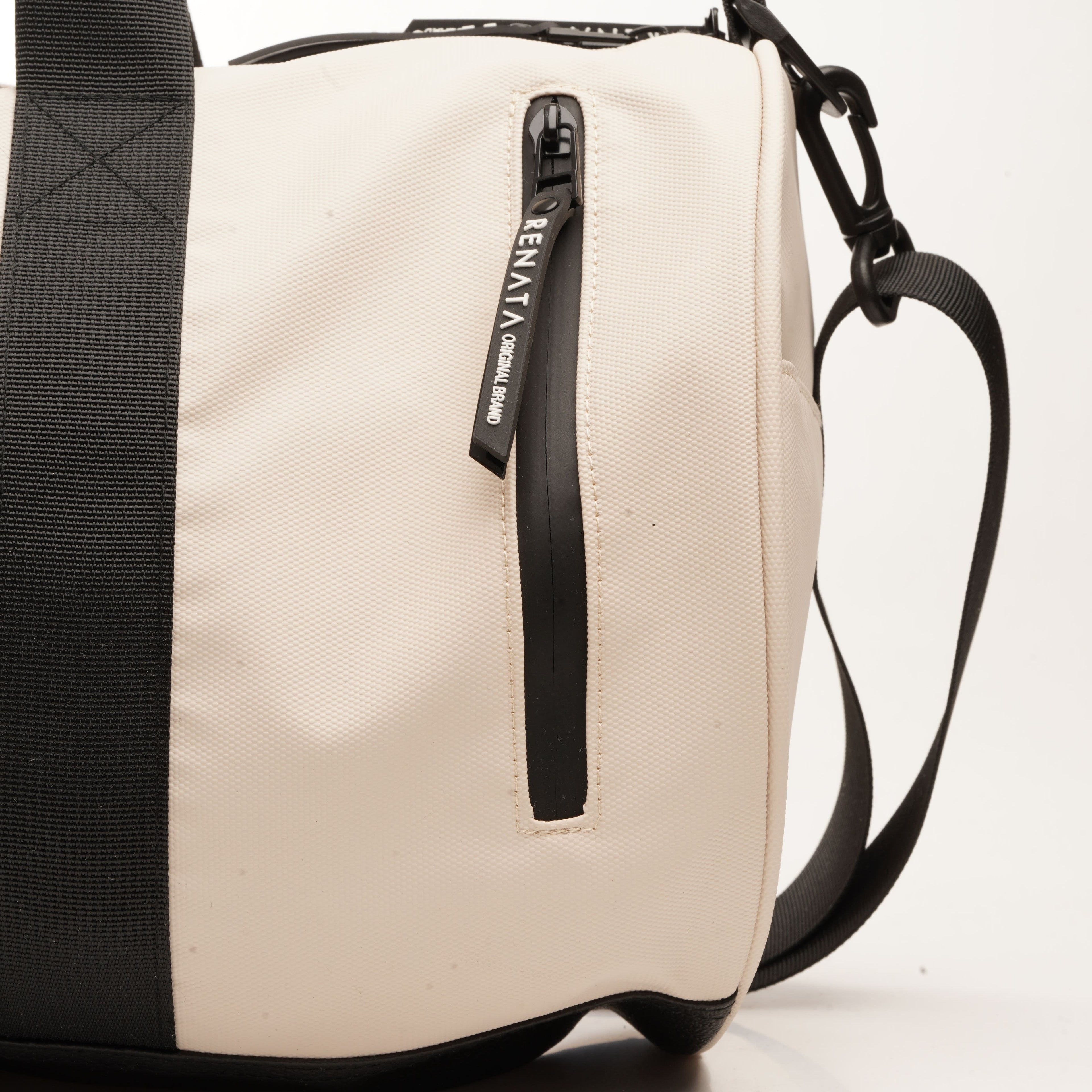 Bolso Deportivo Renata Super Cool White Bolsillo