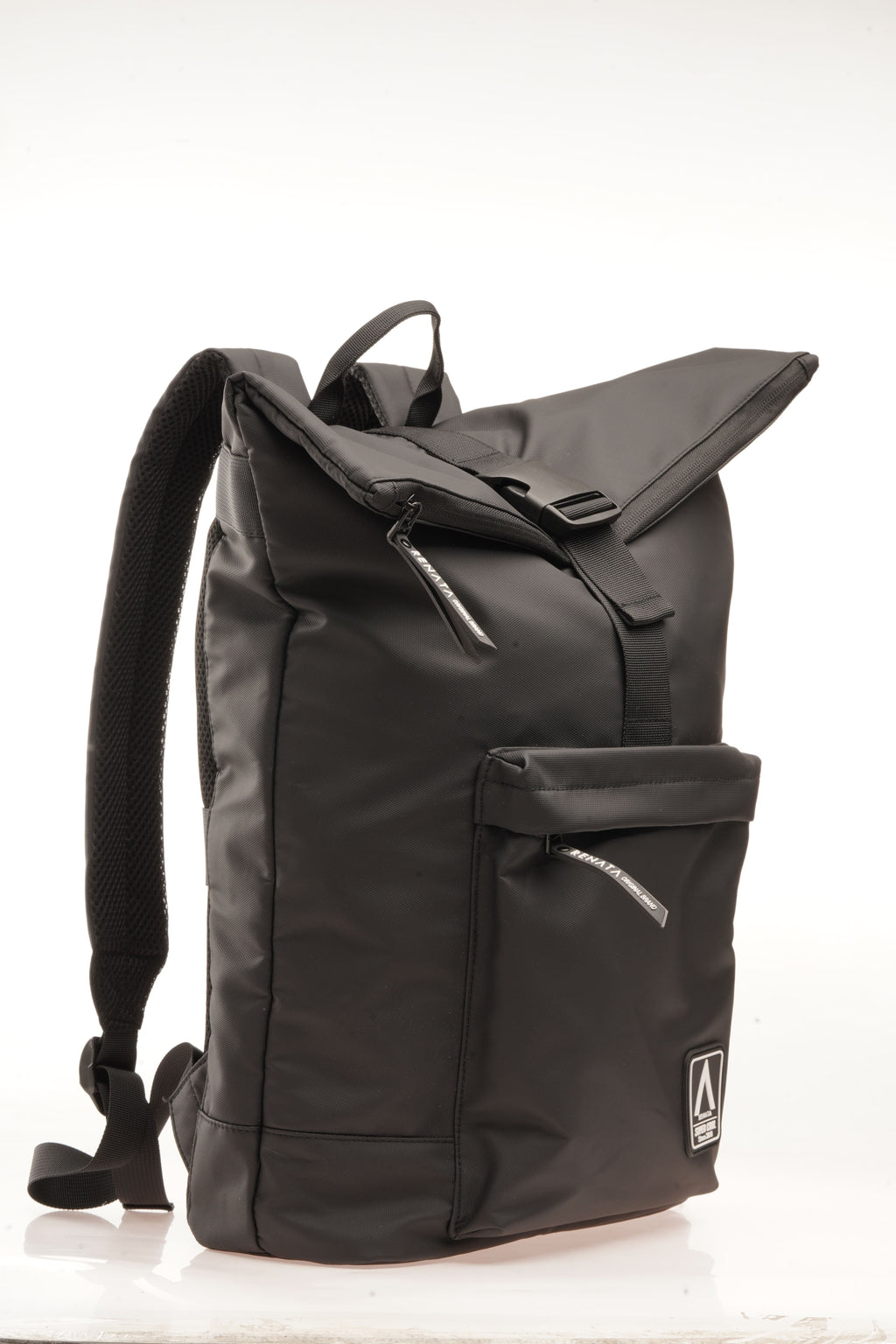 Mochila Renata Roll Top Black Angulo