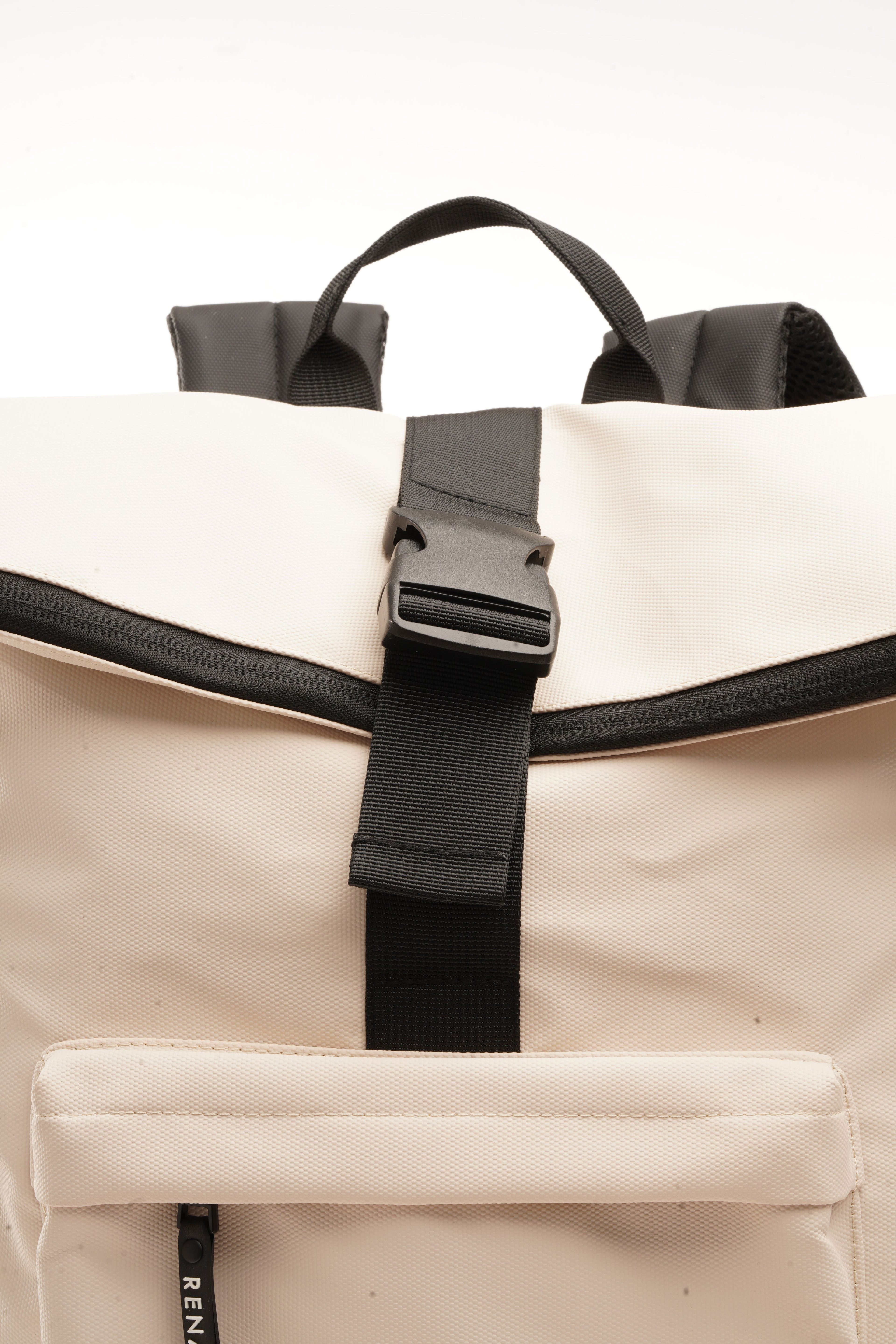 Mochila Renata Roll Top White Cierre
