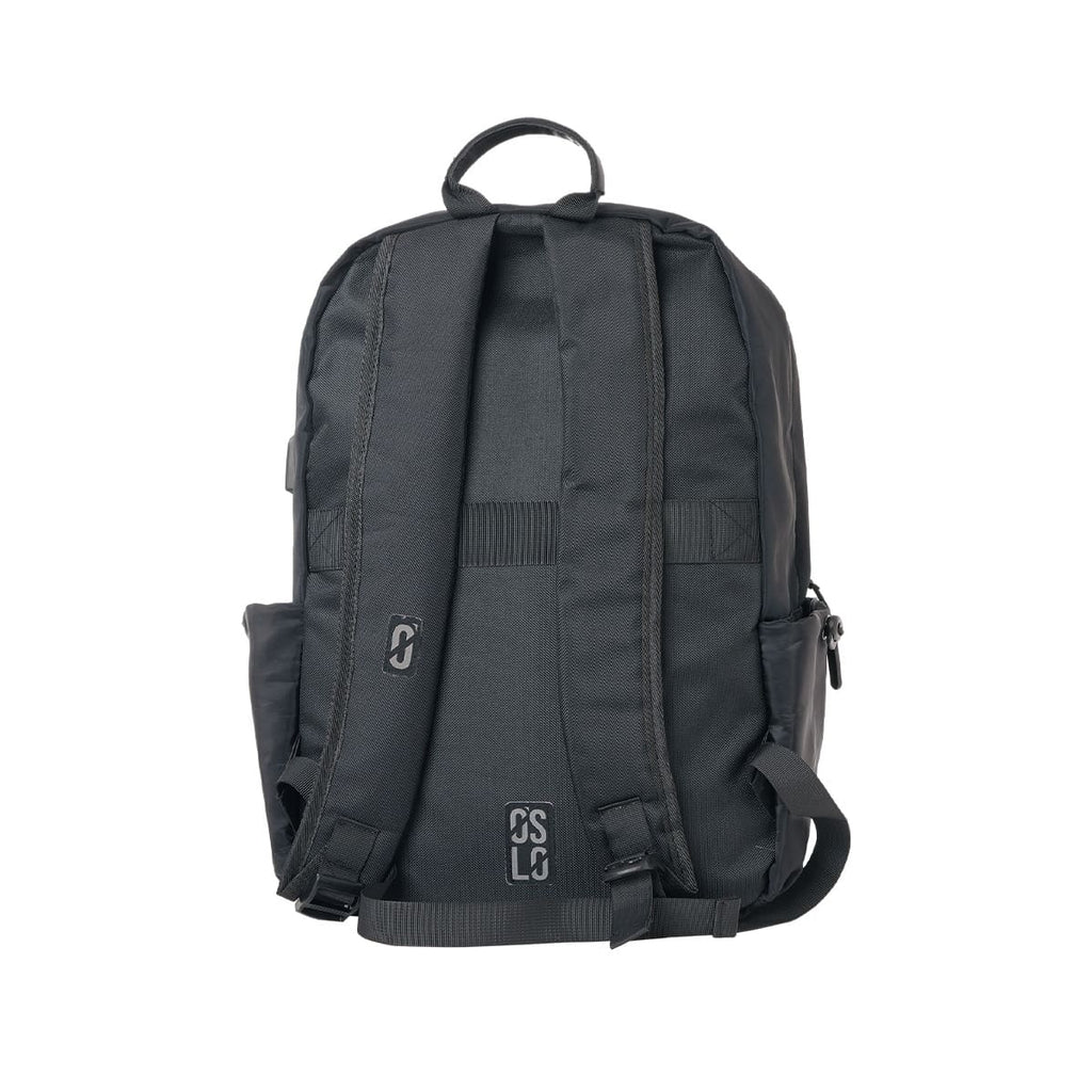 Porta Notebook impermeable puerto USB espalda