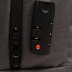 Porta notebook impermeable anti robo USB seguro