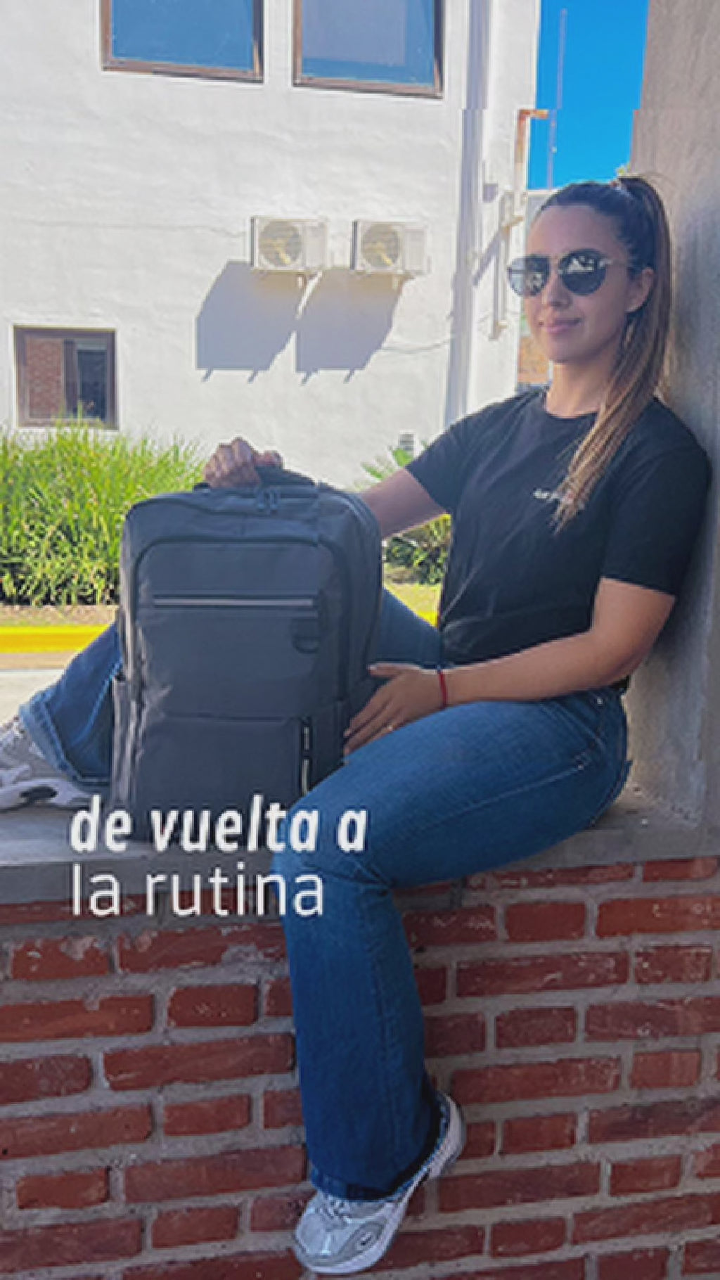 Porta Notebook con espalda reforzada y USB
